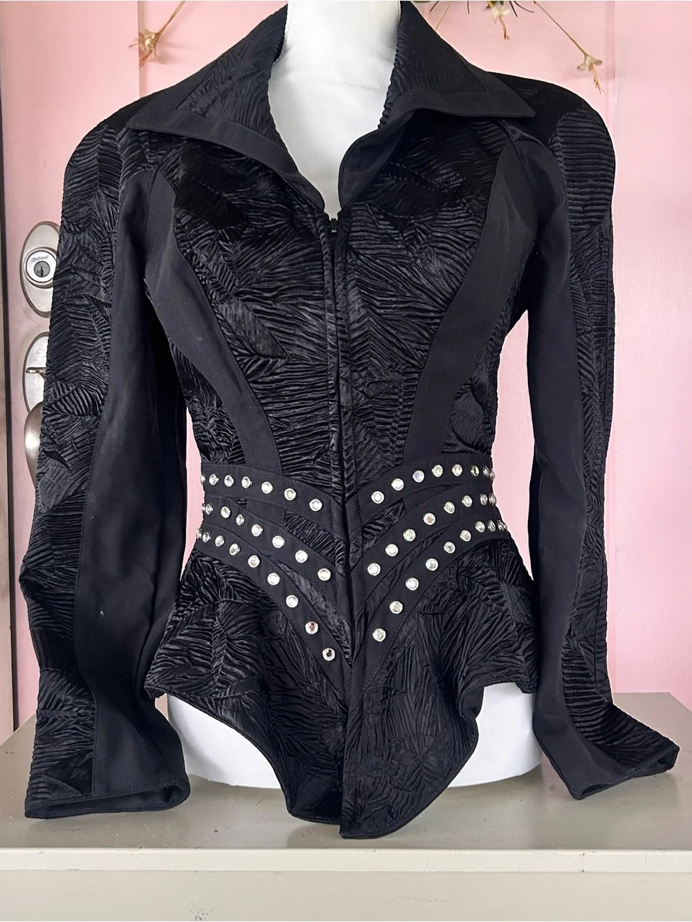 Stunning Y2K bling Caché Textured Zip-Front Jacket with Studded Waist - Picture 1 of 8